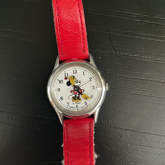 Minnie Watch - Picture 2 of 5